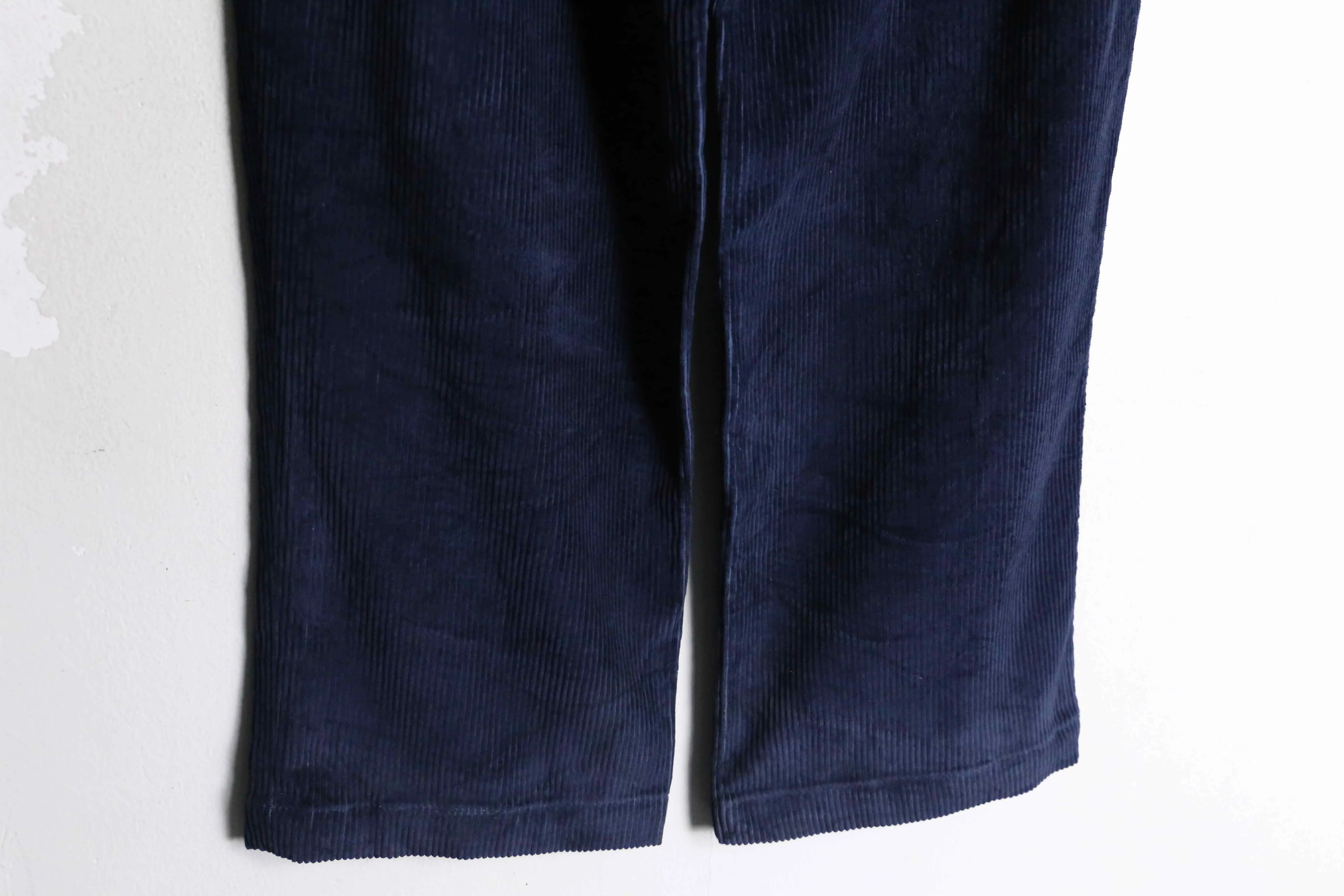 dark blue color corduroy tapered pants