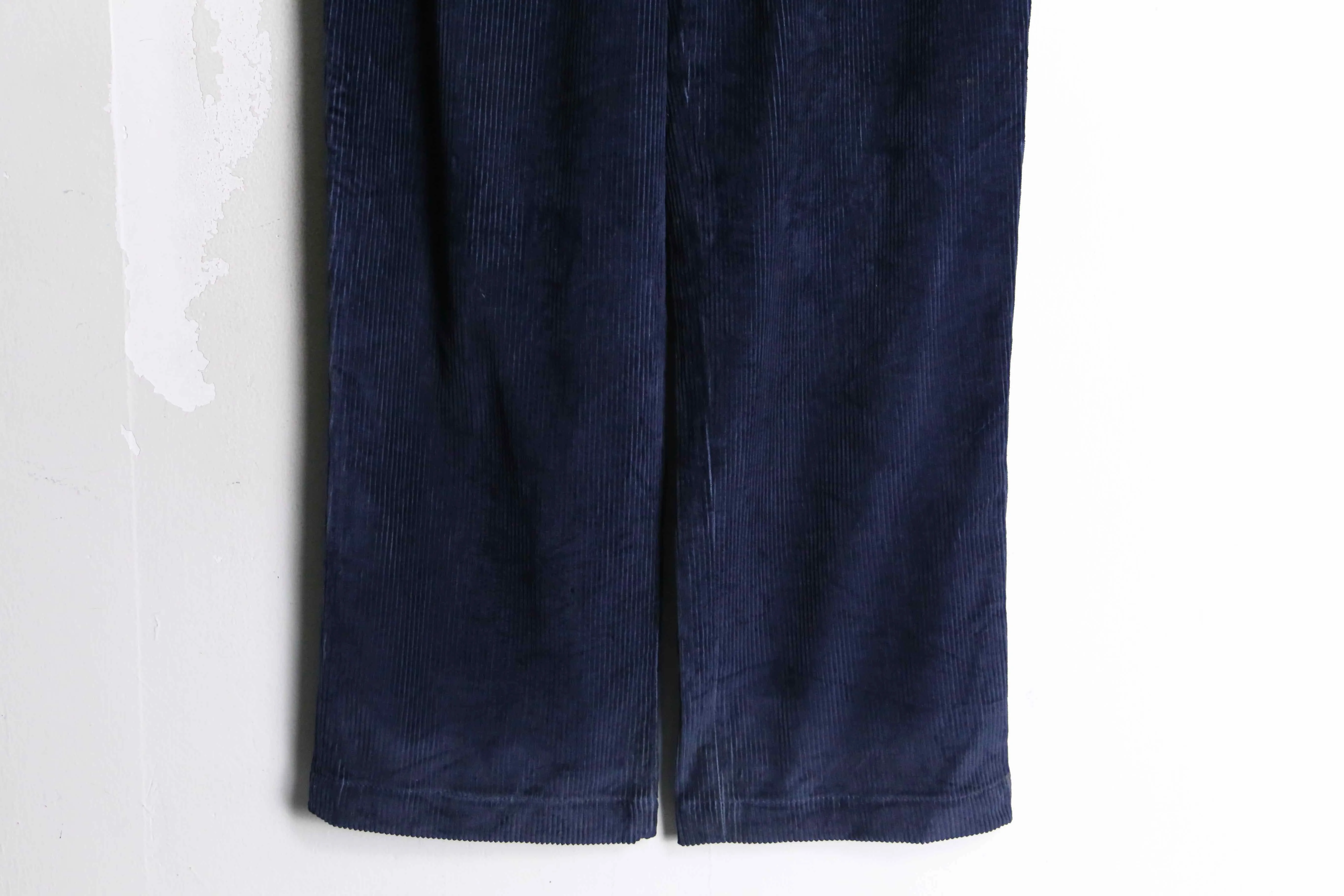 dark blue color corduroy tapered pants