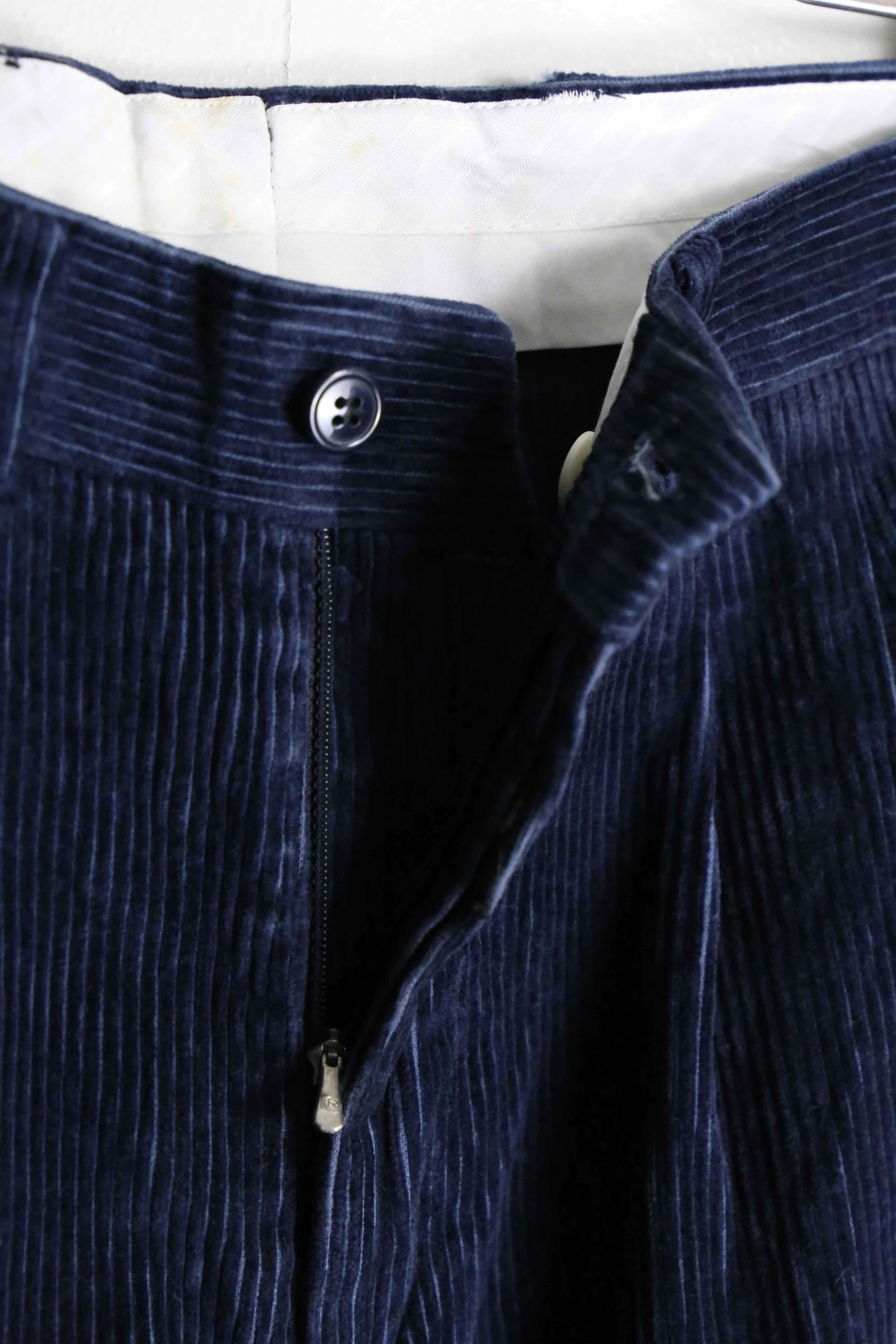 dark blue color corduroy tapered pants