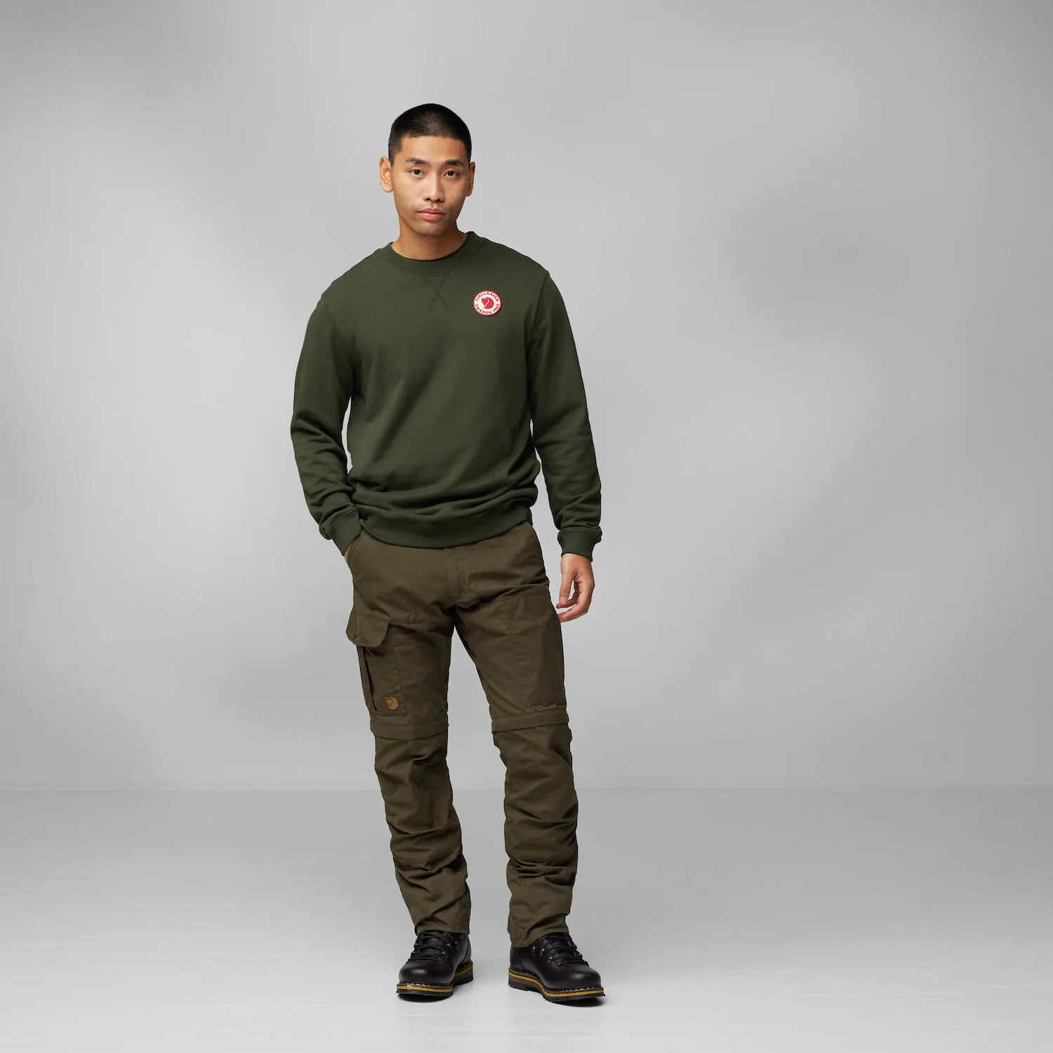 Fjällräven Men&#x27;s Karl Pro Zip-Off Trousers Dark Olive | Buy Fjällräven Men&#x27;s Karl Pro Zip-Off Trousers Dark Olive here | Outnorth