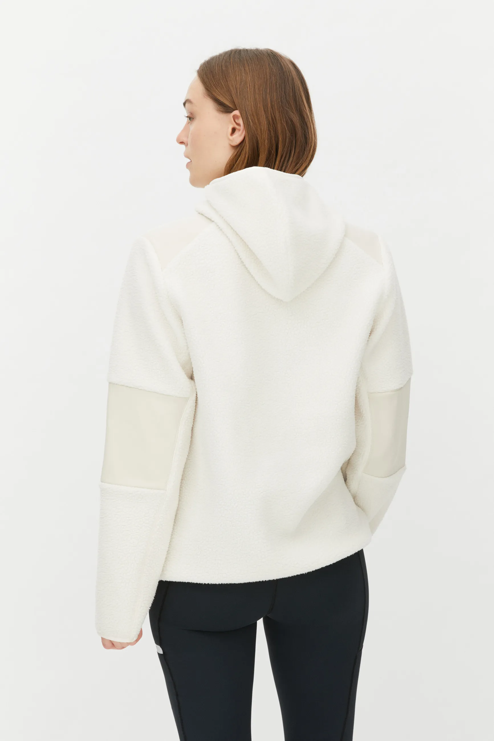 Röhnisch Women&#x27;s Wazzi Pile Hoodie Tofu | Buy Röhnisch Women&#x27;s Wazzi Pile Hoodie Tofu here | Outnorth