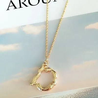 Small Gold A-Z Minimalist Necklace Fashion Neck Jewelry