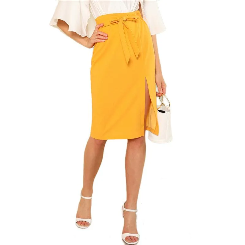 TAYE’S TIE-UP SKIRT